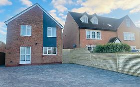 Luxury Central Oxford Detached Home